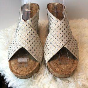 LUCKY BRAND TAN CANVAS CORK WEDGE HEELS SIZE 10M
